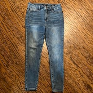 Judy Blue Skinny fit size 11/30, new without tags